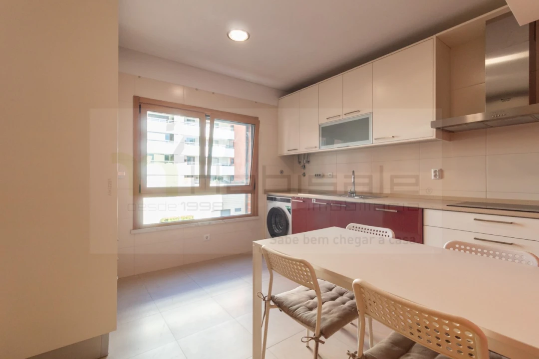 Apartamento T2 para Arrendamento em Odivelas Foto 5
