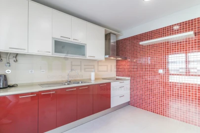 Apartamento T2 para Arrendamento em Odivelas