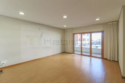 Apartamento T2 para Arrendamento em Odivelas