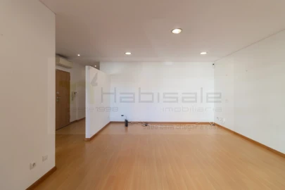 Apartamento T2 para Arrendamento em Odivelas