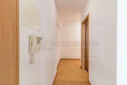 Apartamento T2 para Arrendamento em Odivelas