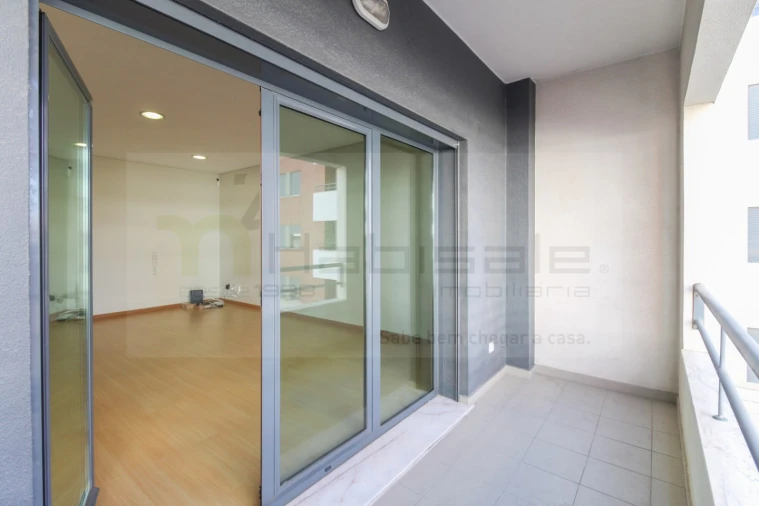 Apartamento T2 para Arrendamento em Odivelas Foto 4