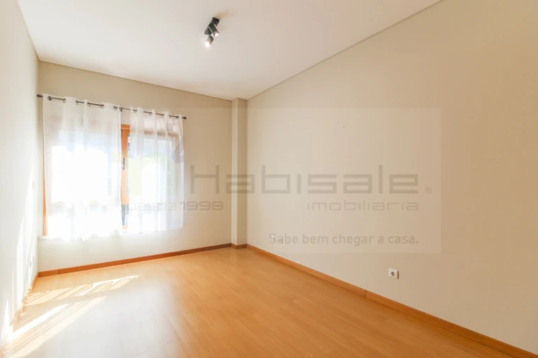 Apartamento T2 para Arrendamento em Odivelas Foto 15