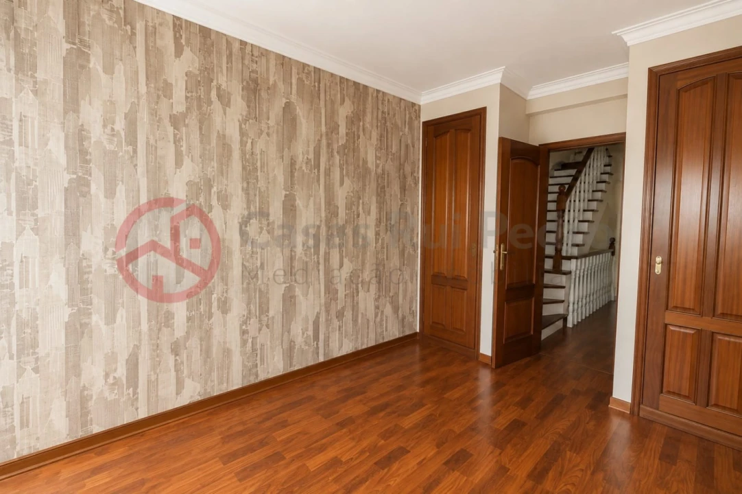 Moradia T3 para Venda em Laranjeiro e Feijó Foto 4