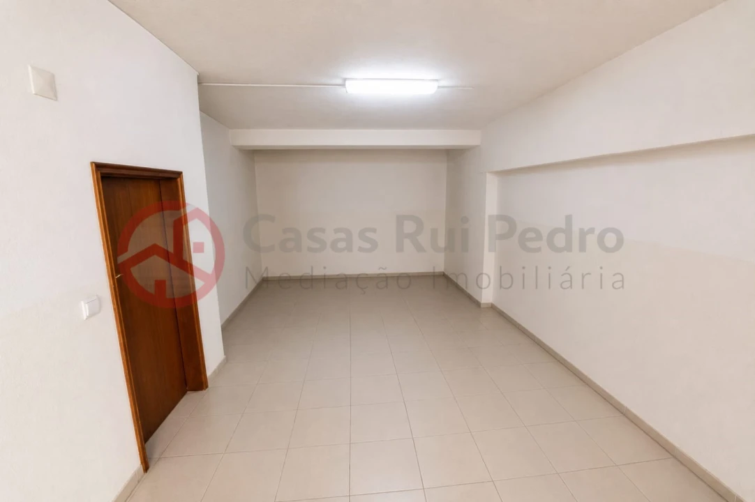 Moradia T3 para Venda em Laranjeiro e Feijó Foto 19