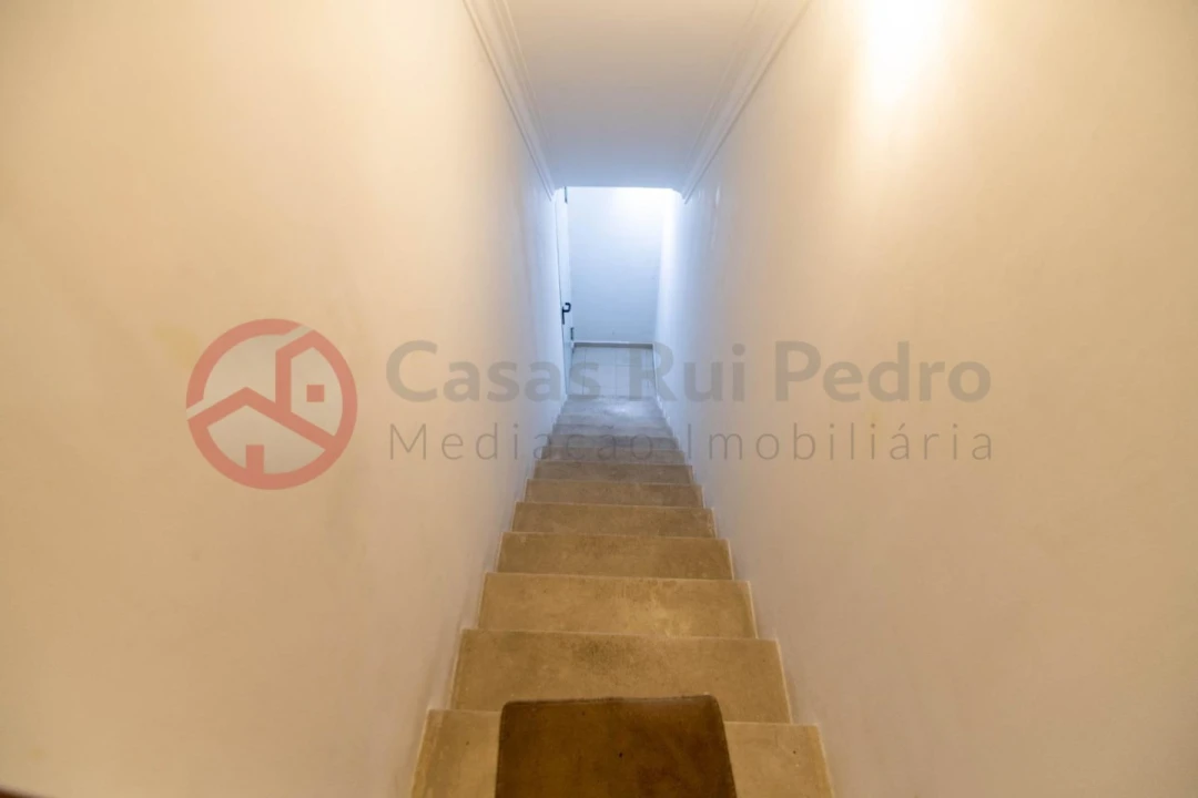 Moradia T3 para Venda em Laranjeiro e Feijó Foto 20