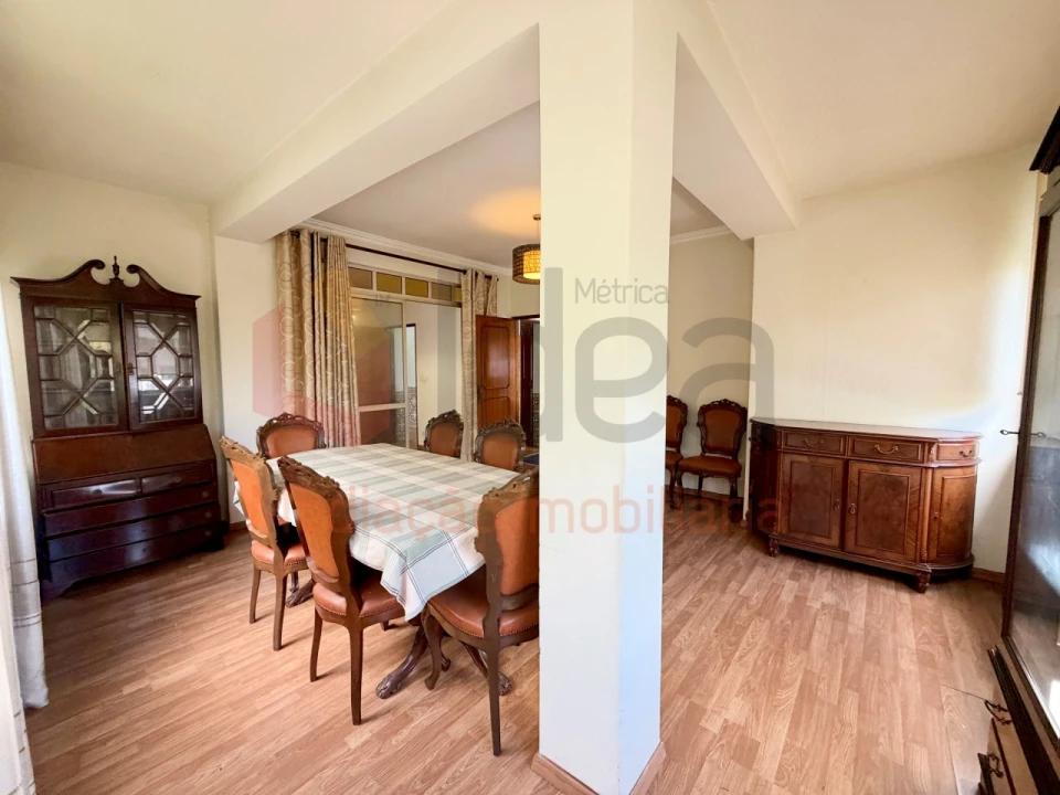 Apartamento T2 para Venda em Alfragide Foto 3