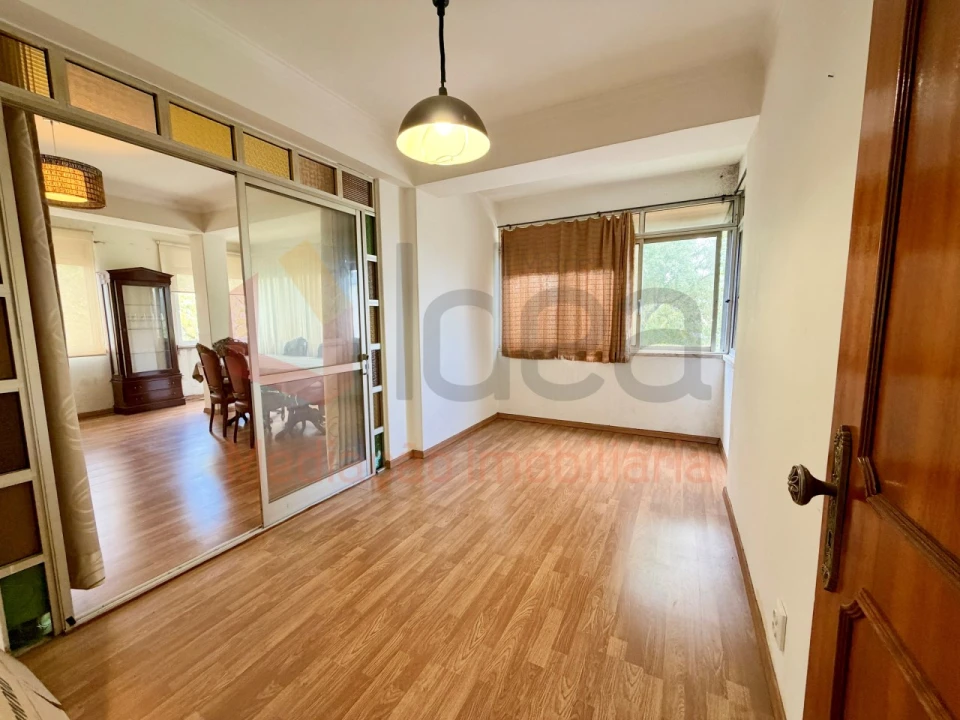 Apartamento T2 para Venda em Alfragide Foto 4