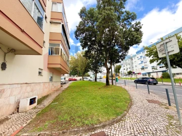 Apartamento T2 para Venda em Alfragide