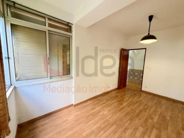 Apartamento T2 para Venda em Alfragide