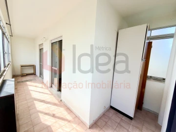 Apartamento T2 para Venda em Alfragide