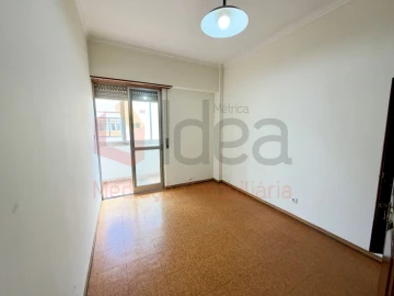 Apartamento T2 para Venda em Alfragide