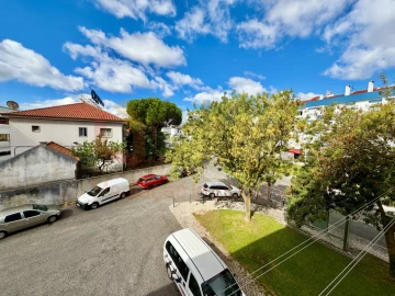 Apartamento T2 para Venda em Alfragide