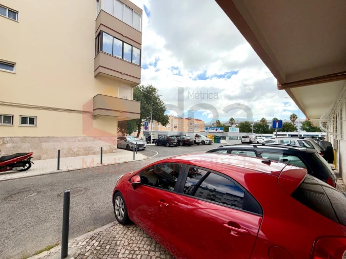 Apartamento T2 para Venda em Alfragide Foto 28