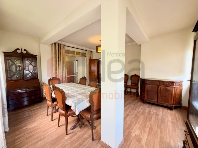 Apartamento T2 para Venda em Alfragide Foto 3