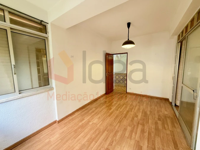 Apartamento T2 para Venda em Alfragide Foto 6