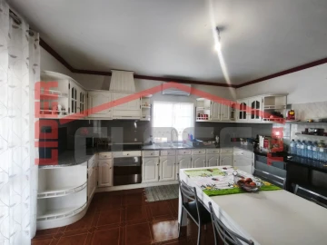 Moradia T3 para Venda em Carvalhais