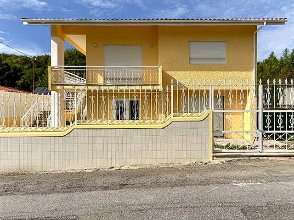 Moradia T3 para Venda em Santa Maria de Lamas Foto 1