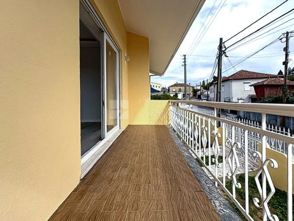 Moradia T3 para Venda em Santa Maria de Lamas Foto 5
