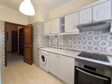 Apartamento T1 para Venda em Chafe
