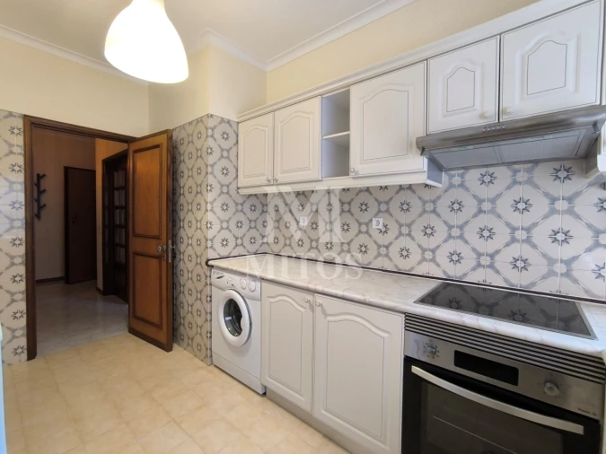 Apartamento T1 para Venda em Chafe Foto 5