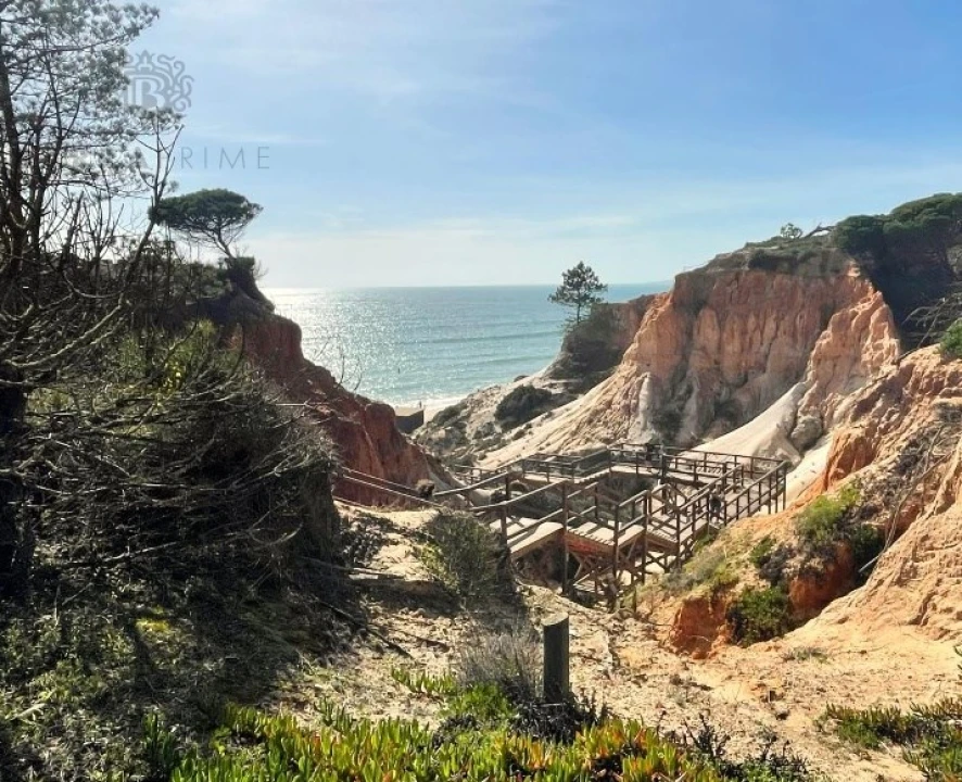 Terreno para Venda em Albufeira e Olhos de Água Foto 2