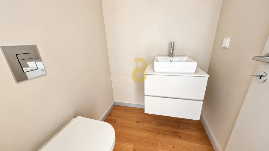 Apartamento T3 para Venda em Santa Marinha e São Pedro da Afurada Foto 24