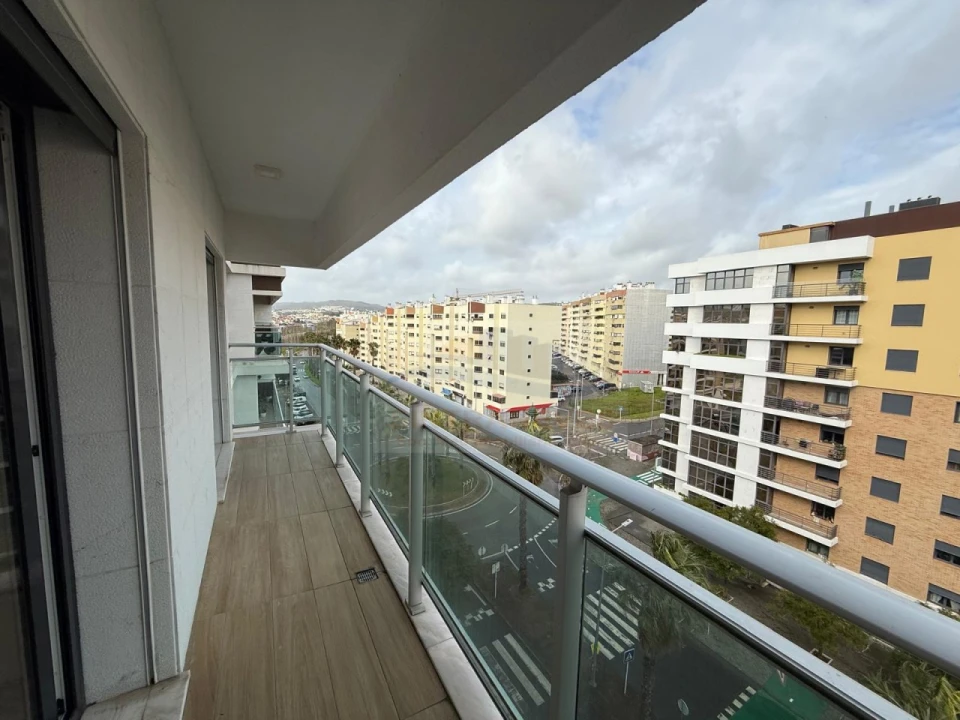 Apartamento T2 para Venda em Loures Foto 17