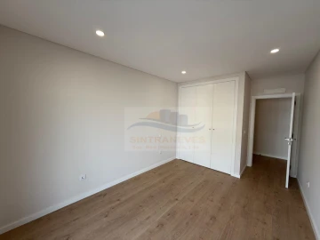 Apartamento T2 para Venda em Loures