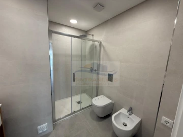 Apartamento T2 para Venda em Loures