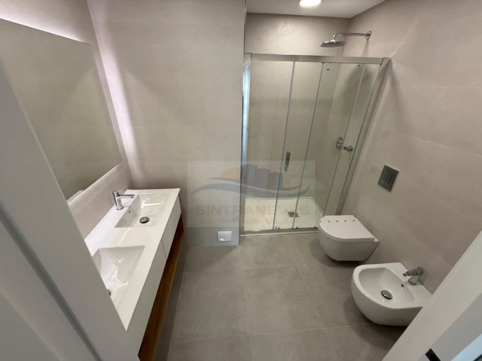 Apartamento T2 para Venda em Loures Foto 9