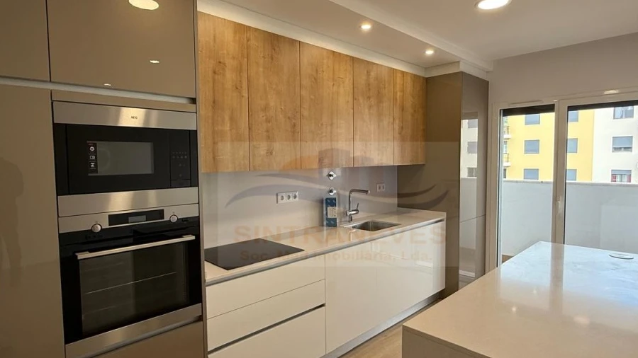 Apartamento T2 para Venda em Loures
