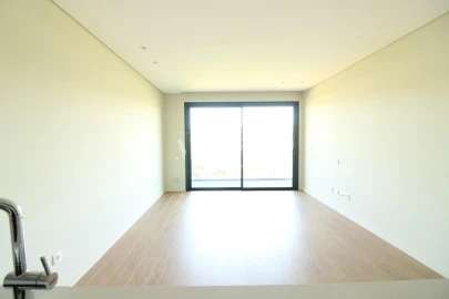 Apartamento T1 para Arrendamento em Barcelos, V.Boa, V.Frescainha