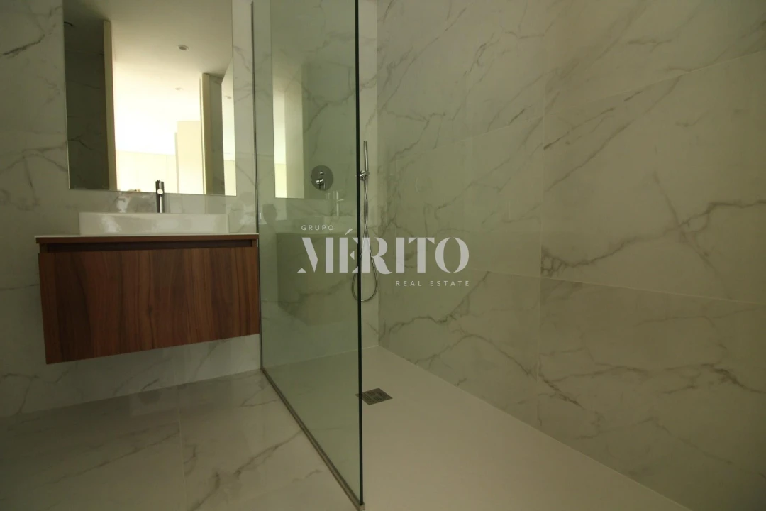 Apartamento T1 para Arrendamento em Barcelos, V.Boa, V.Frescainha Foto 11