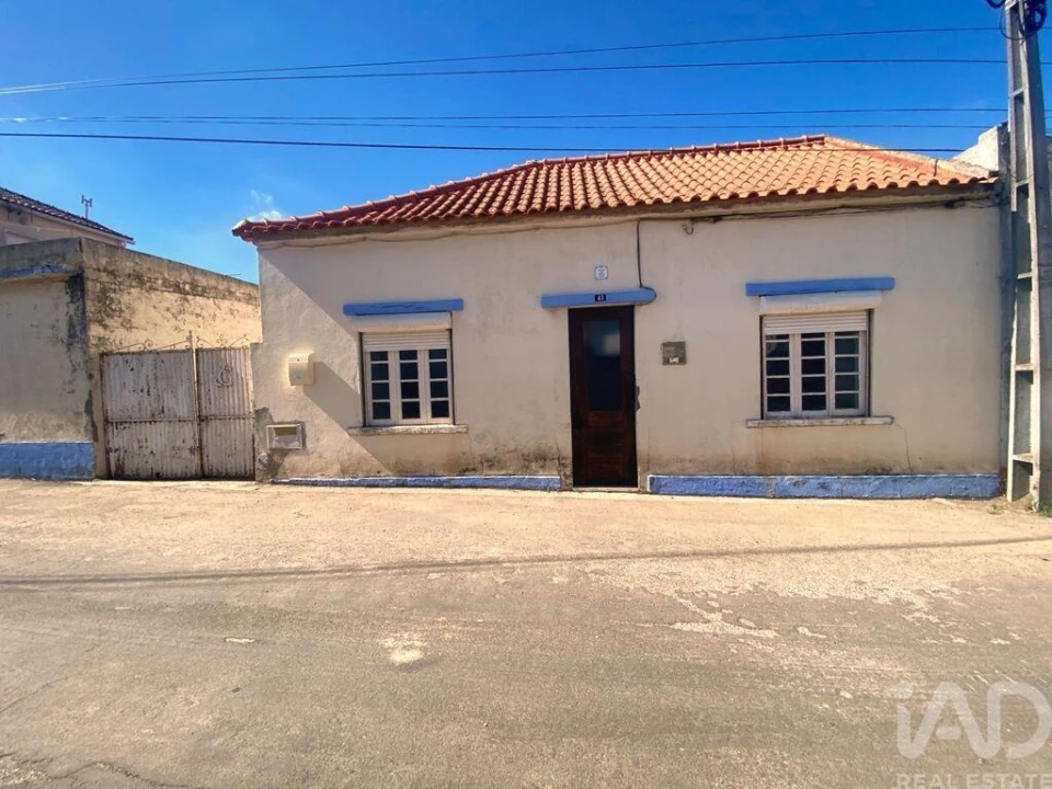 Moradia T3 para Venda em Bombarral e Vale Covo Foto 1