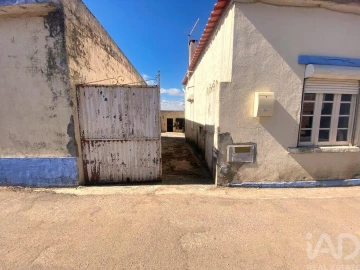 Moradia T3 para Venda em Bombarral e Vale Covo