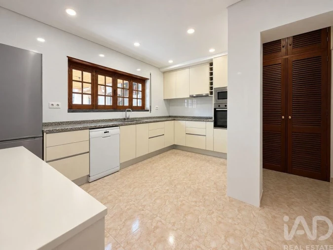 Moradia T4 para Venda em São João das Lampas e Terrugem Foto 26