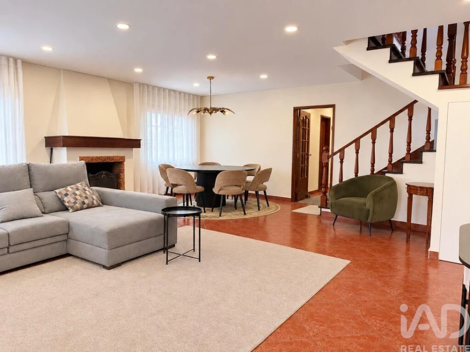 Moradia T4 para Venda em São João das Lampas e Terrugem Foto 9