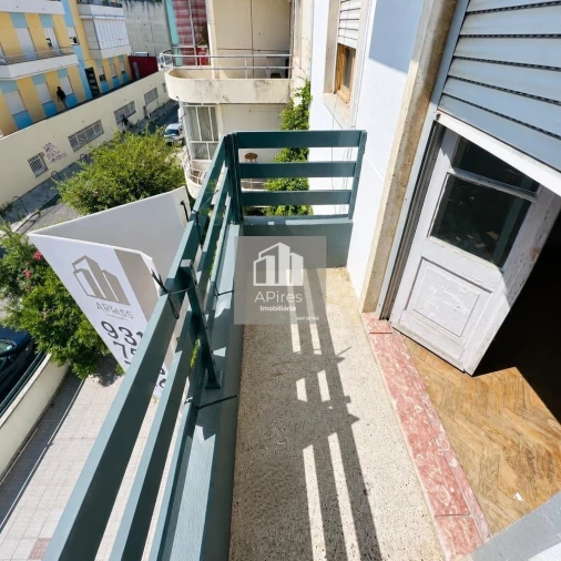 Apartamento T2 para Venda em Almada, Cova da Piedade, Pragal e Cacilhas Foto 3