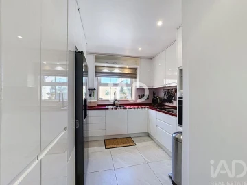 Apartamento T3 para Arrendamento em Quarteira