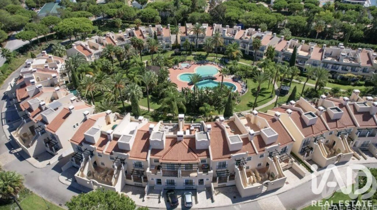 Apartamento T3 para Arrendamento em Quarteira Foto 2