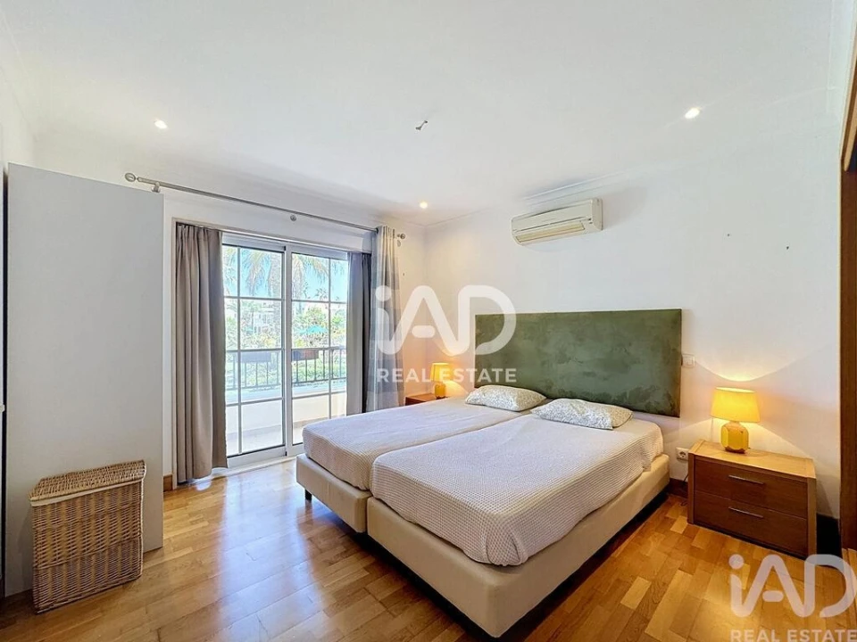 Apartamento T3 para Arrendamento em Quarteira Foto 9
