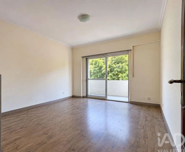 Apartamento T2 para Arrendamento em Alcabideche Foto 4