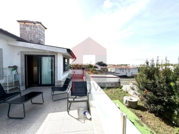 Moradia T6 para Venda em Soutelo