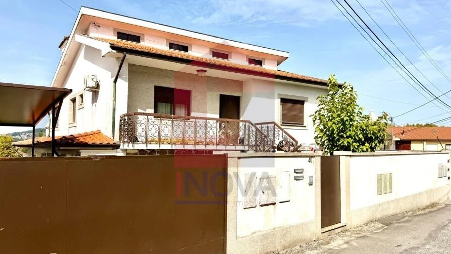 Moradia T6 para Venda em Soutelo