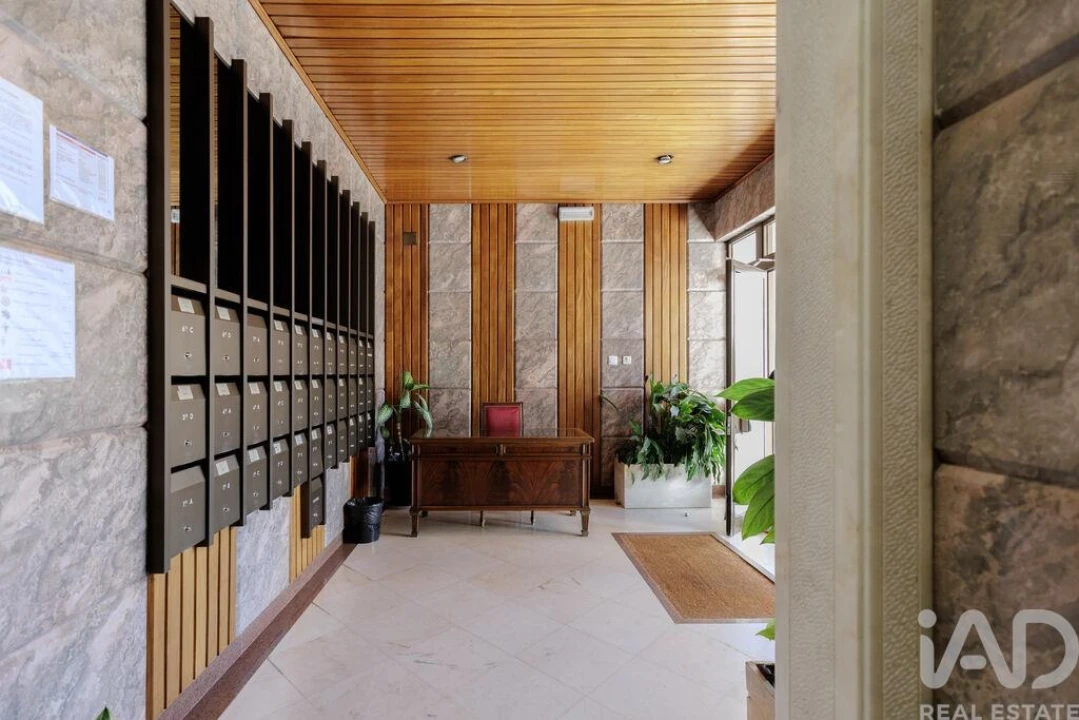 Apartamento T4 para Venda em Areeiro Foto 32