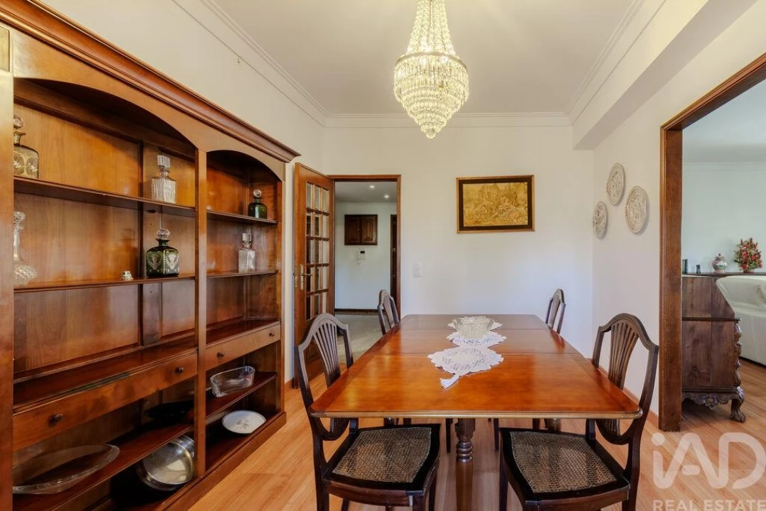 Apartamento T4 para Venda em Areeiro Foto 7