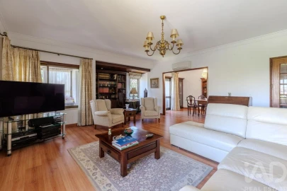 Apartamento T4 para Venda em Areeiro