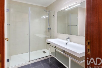 Apartamento T4 para Venda em Areeiro