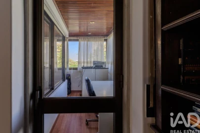 Apartamento T4 para Venda em Areeiro